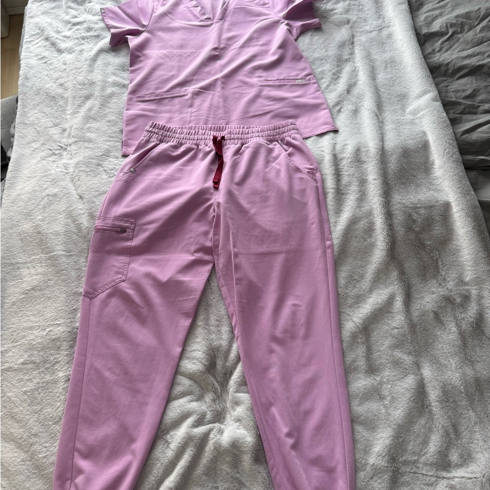 Figs Women's Lavender Scrub Set Pants